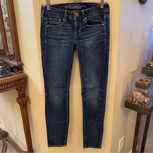 AMERICAN EAGLE Women Blue Skinny Stretch Jeans Size 2 Short